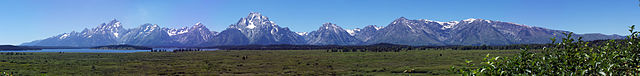 The Grand Tetons in Wyoming by Little Mountain 5. Wikimedia